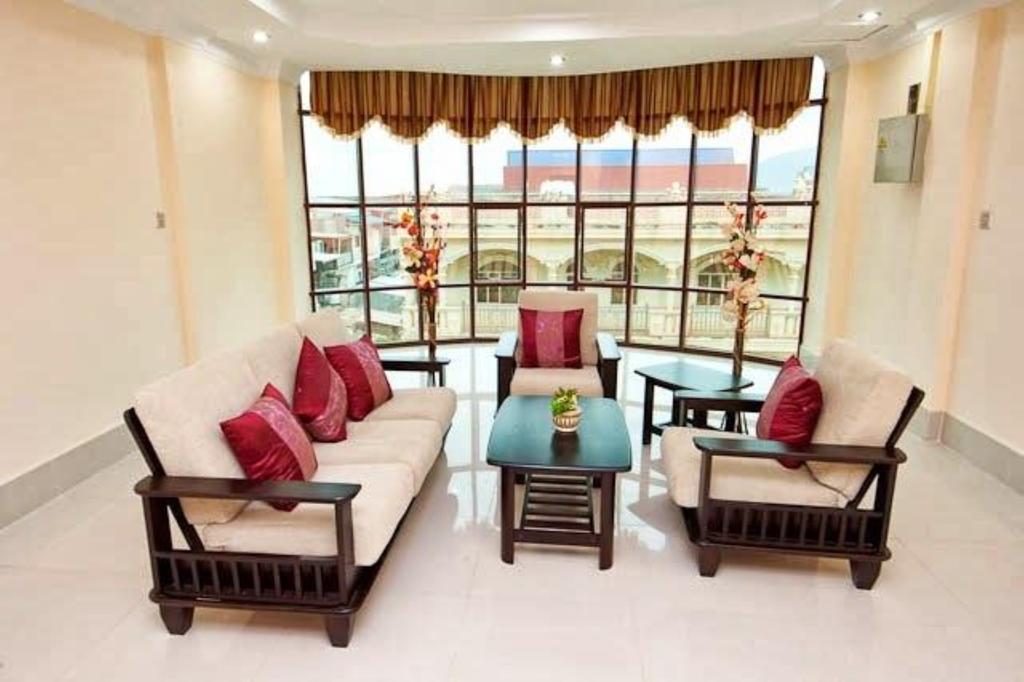 كامبوت Mittapheap Hotel المظهر الخارجي الصورة